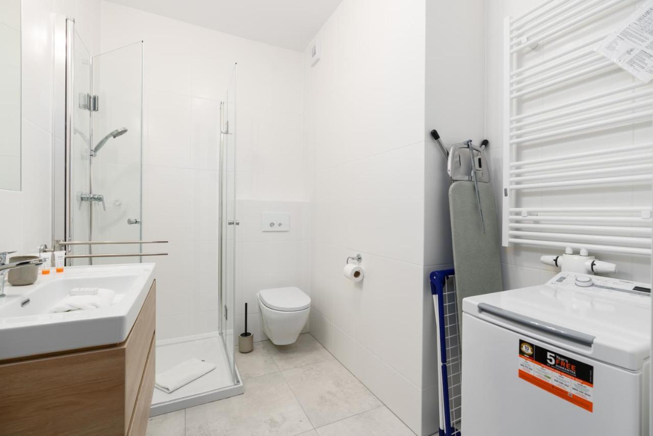 Premium Apartments Poznan Airport By Noclegi Renters Exterior foto